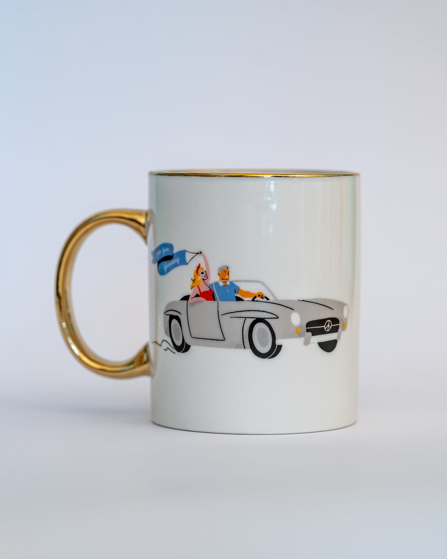 Keramiktasse mit Classic Cabrio und Schriftzug